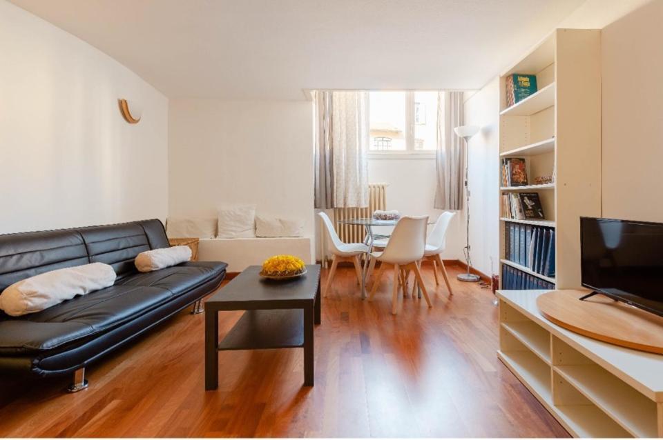 Yourvacanza Navigli Loft Lägenhet Milano Exteriör bild